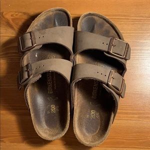Kid Birkenstock’s size 13-13.5